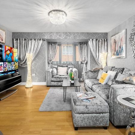 Luxury City Centre Apartment - Parking - Smart Tv - Wifi - Intercom Birmingham Luaran gambar
