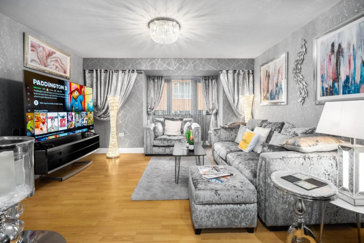 Luxury City Centre Apartment - Parking - Smart Tv - Wifi - Intercom Birmingham Luaran gambar
