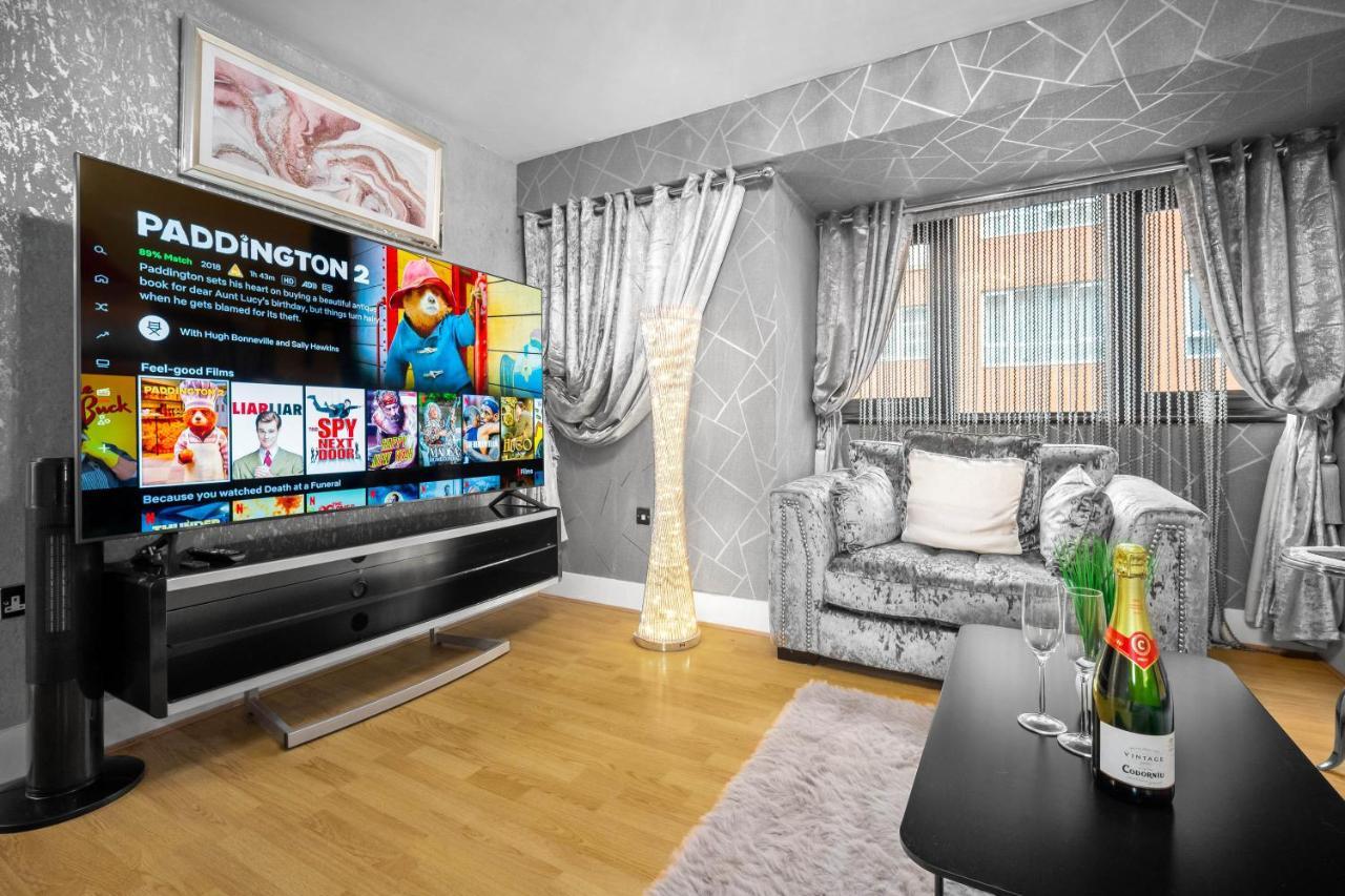 Luxury City Centre Apartment - Parking - Smart Tv - Wifi - Intercom Birmingham Luaran gambar