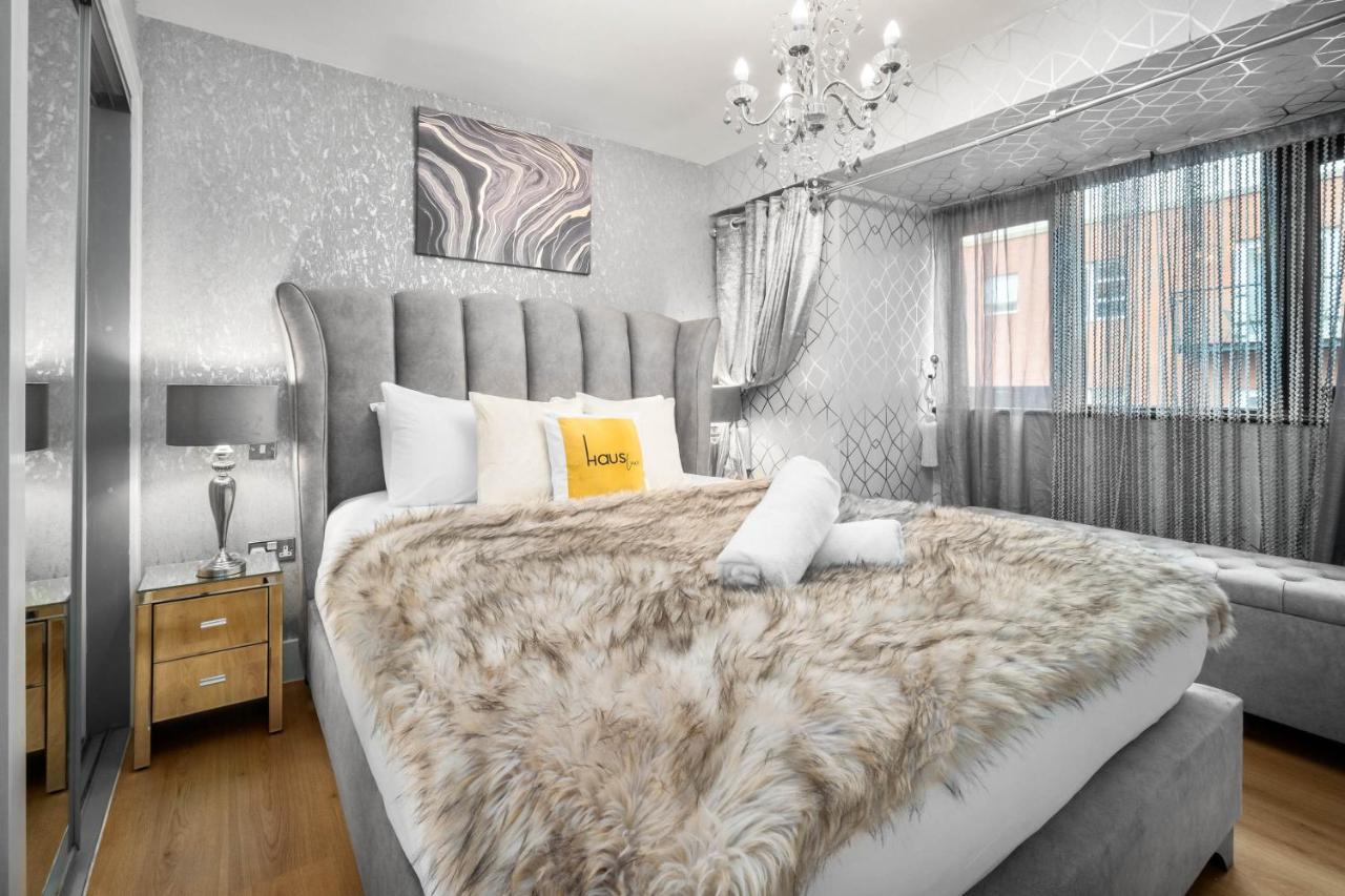 Luxury City Centre Apartment - Parking - Smart Tv - Wifi - Intercom Birmingham Luaran gambar